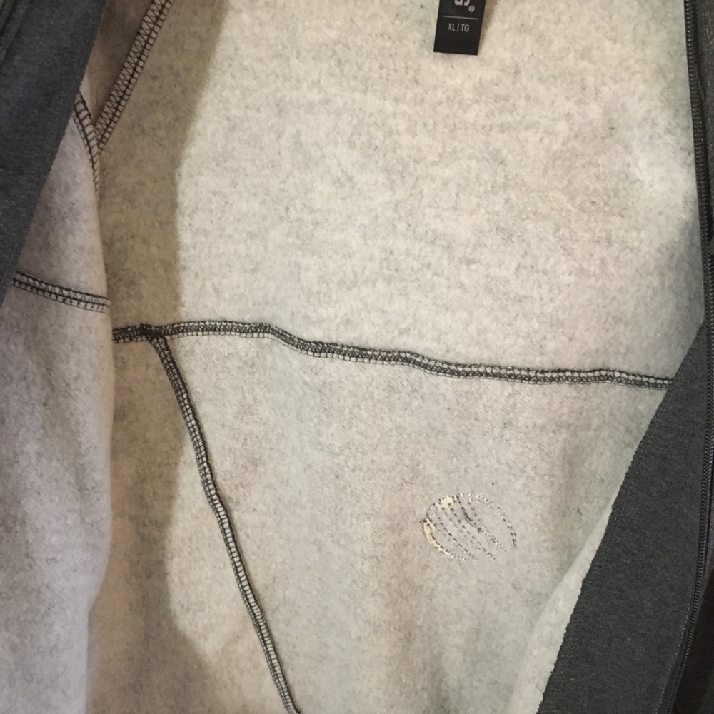 NWT grey cropped hoodie - Picture 8 of 8